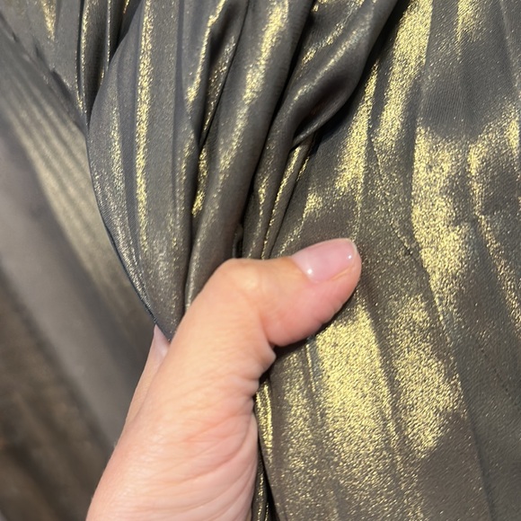 NWT Anthropologie Green & Gold Metallic Pleated Skirt and Top Set - Picture 10 of 16